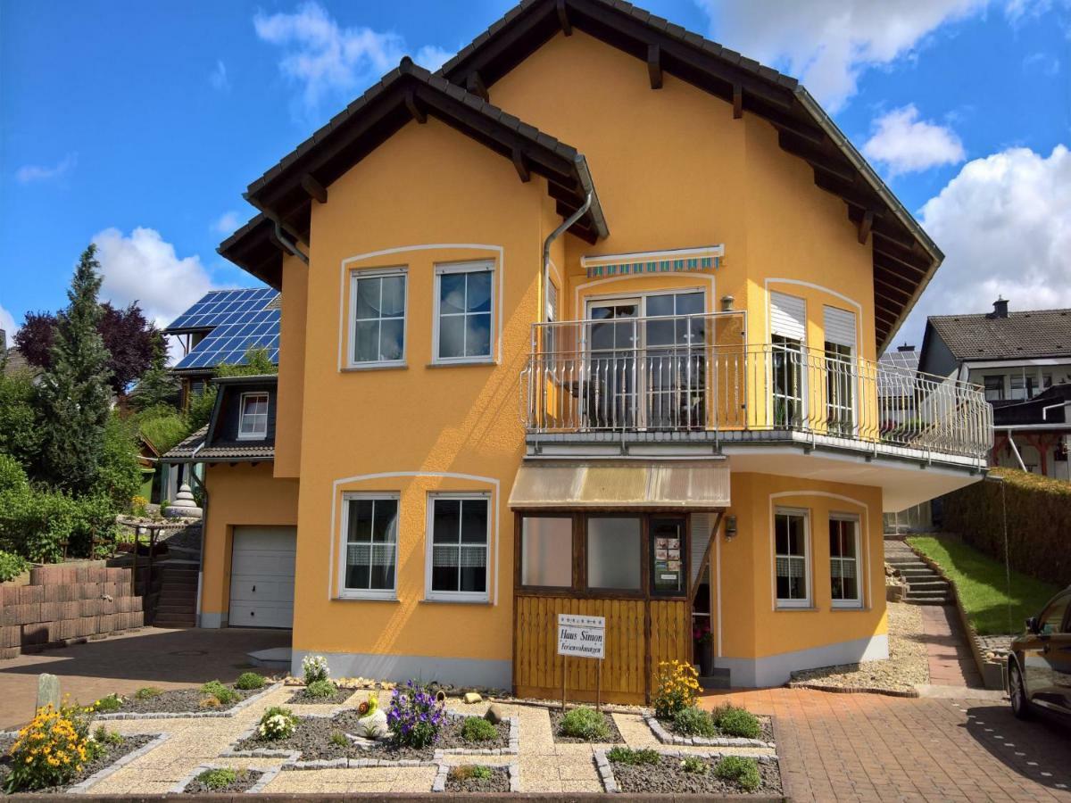Haus Simon Apartment Blankenrath Bagian luar foto