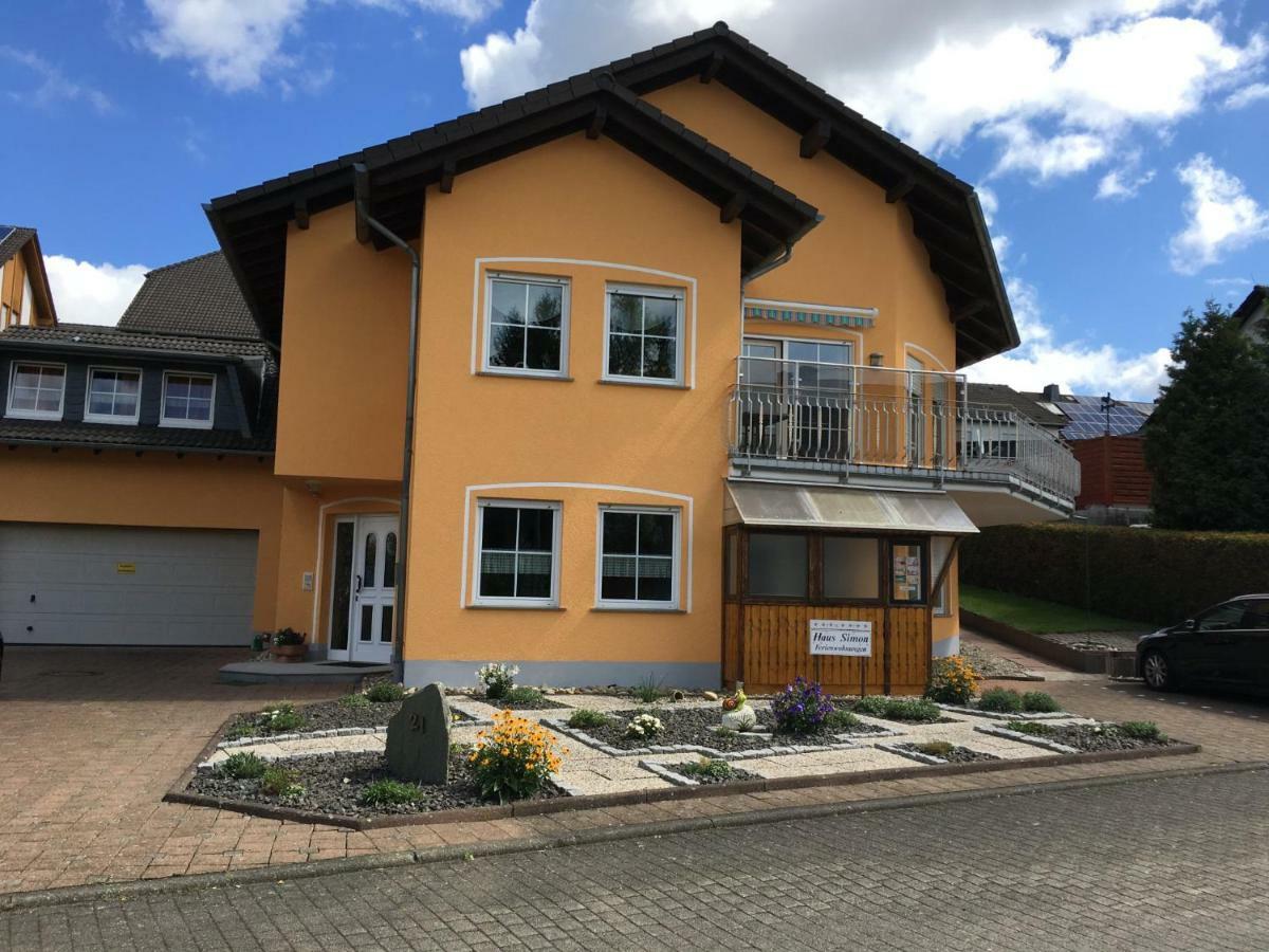 Haus Simon Apartment Blankenrath Bagian luar foto
